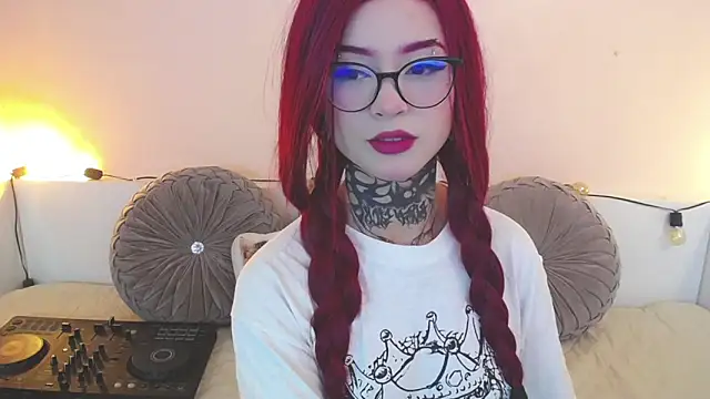 Isabella  dark online show from December 4, 9:13 pm