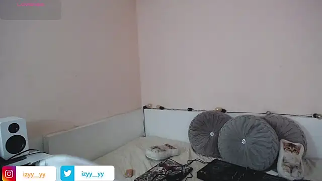 Isabella  dark online show from December 10, 8:16 pm