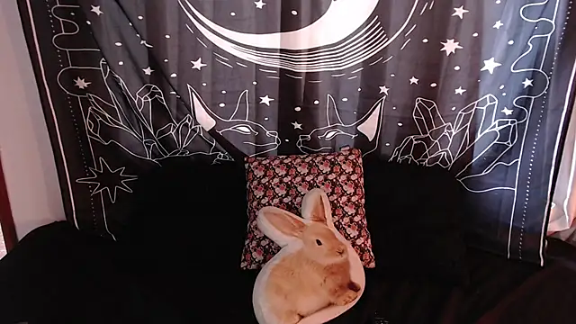 Isabella  dark online show from January 3, 7:18 pm