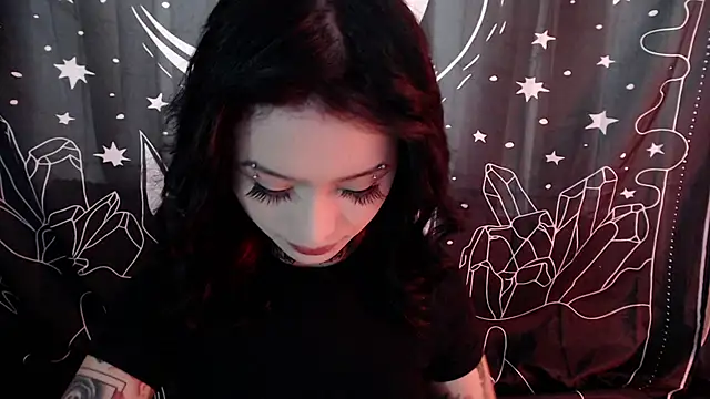 Isabella  dark online show from January 6, 10:15 pm