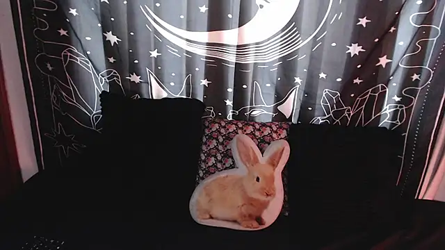 Isabella  dark online show from January 8, 7:03 pm