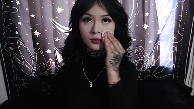 Isabella  dark online show from January 17, 9:06 pm