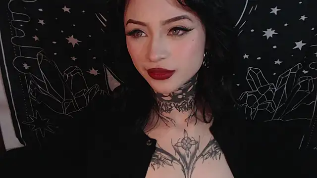 Isabella  dark online show from January 29, 12:01 am