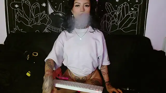 Isabella  dark online show from October 28, 3:10 am