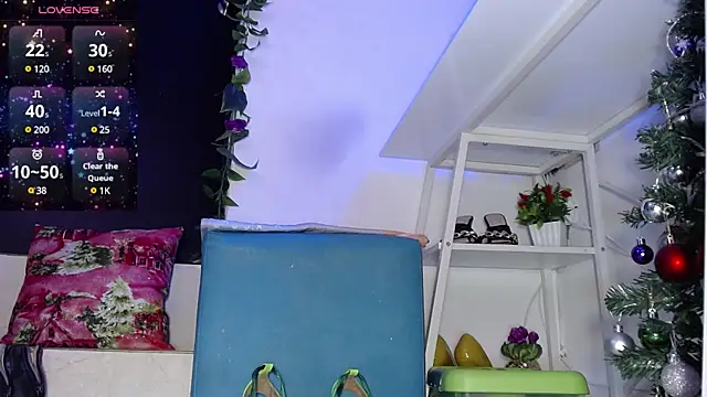 SUZZET 22 online show from December 7, 4:58 pm