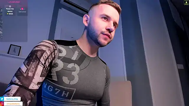 Snapshot of EnriqueBarberry chatting on December 27, 6:35 am EnriqueBarberry online show from December 27, 6:35 am