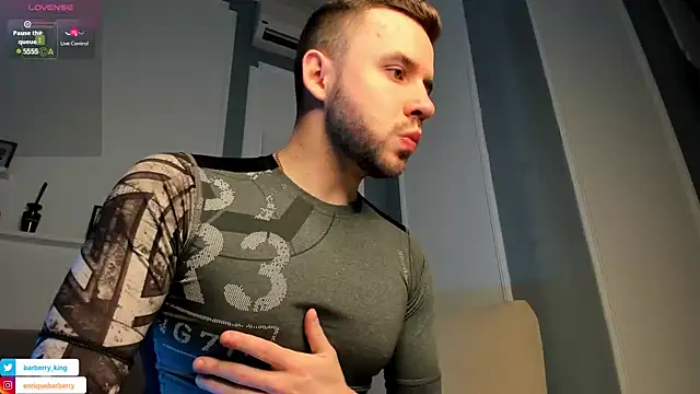 Snapshot of EnriqueBarberry chatting on January 12, 6:17 am EnriqueBarberry online show from January 12, 6:17 am