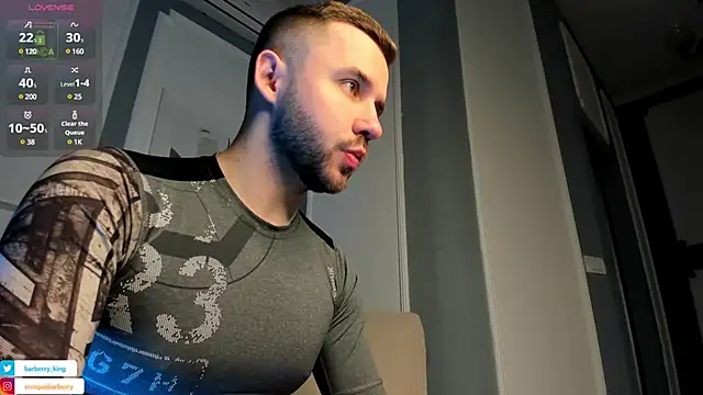 Snapshot of EnriqueBarberry chatting on January 19, 6:20 am EnriqueBarberry online show from January 19, 6:20 am