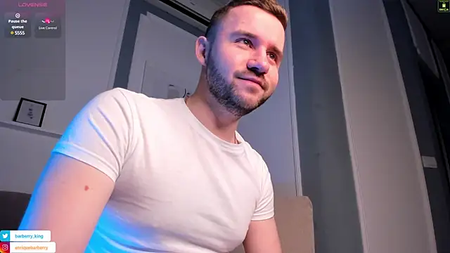 Snapshot of EnriqueBarberry chatting on January 25, 6:23 am EnriqueBarberry online show from January 25, 6:23 am