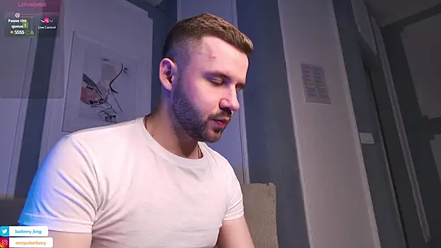 Snapshot of EnriqueBarberry chatting on March 1, 6:24 am EnriqueBarberry online show from March 1, 6:24 am