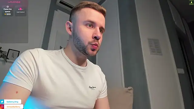 Snapshot of EnriqueBarberry chatting on March 21, 6:38 am EnriqueBarberry online show from March 21, 6:38 am