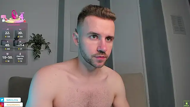 Snapshot of EnriqueBarberry chatting on October 18, 5:21 am EnriqueBarberry online show from October 18, 5:21 am