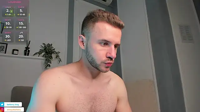 Snapshot of EnriqueBarberry chatting on October 25, 5:26 am EnriqueBarberry online show from October 25, 5:26 am