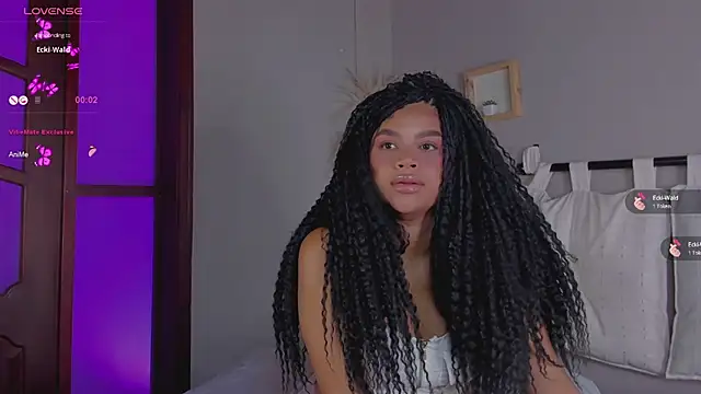 nayah   online show from January 14, 11:58 pm