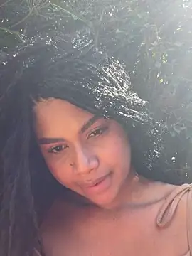 nayah   online show from January 18, 6:32 pm