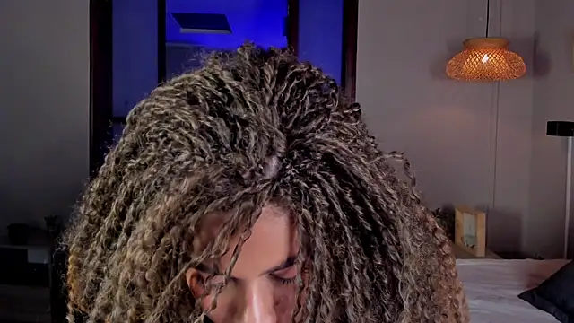 nayah   online show from September 16, 7:59 pm