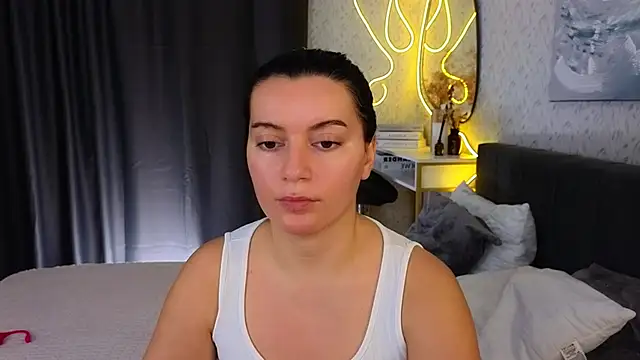 YourSweetDream  online show from February 6, 8:18 am