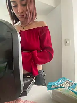 rosemonrooe online show from January 18, 2:33 pm