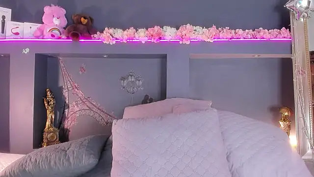 rosemonrooe online show from January 20, 3:28 pm