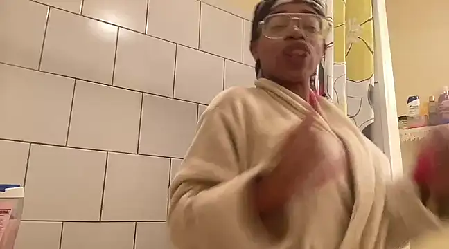 MommyConfident online show from January 8, 12:28 am