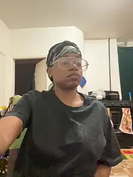 MommyConfident online show from January 27, 10:49 am