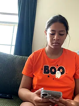 VanessaBling online show from October 11, 3:10 pm