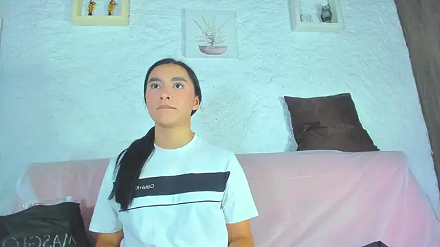 emiily s online show from February 1, 12:05 pm