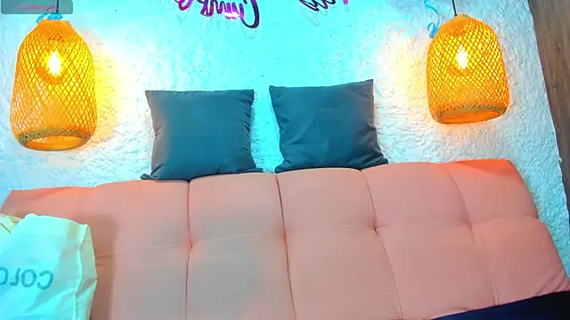 emiily s online show from October 7, 12:02 pm