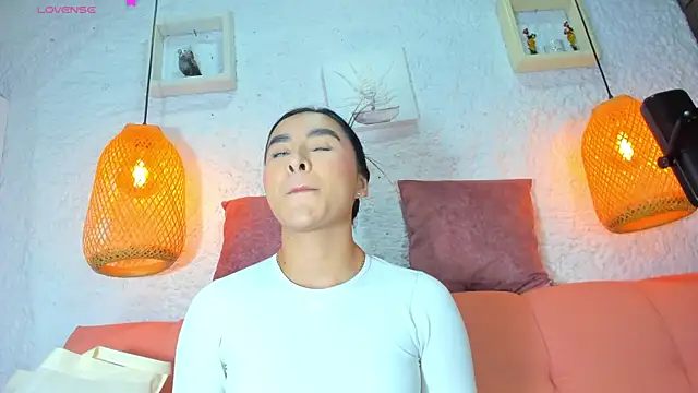 emiily s online show from October 15, 12:05 pm