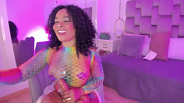 PamelaMendez  online show from March 9, 3:43 am