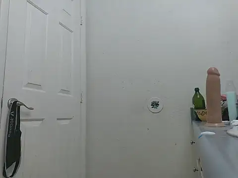 Snapshot of Fuckmyassg00d chatting on September 8, 5:34 pm Fuckmyassg00d online show from September 8, 5:34 pm