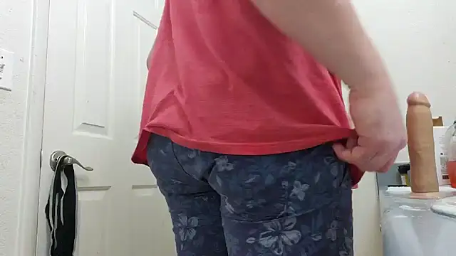 Snapshot of Fuckmyassg00d chatting on September 13, 7:19 am Fuckmyassg00d online show from September 13, 7:19 am