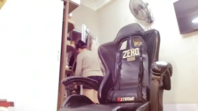 Alisa Hotfeeling online show from February 23, 4:28 am