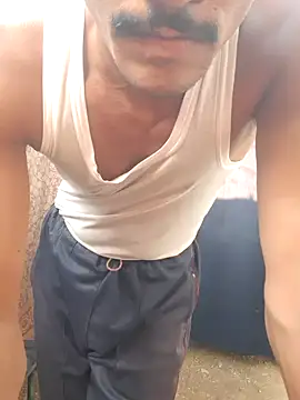 Snapshot of Burhade-- chatting on January 8, 11:21 am Burhade-- online show from January 8, 11:21 am