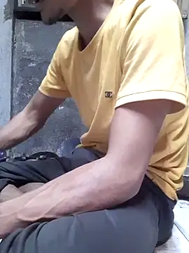 Snapshot of Burhade-- chatting on October 29, 1:57 pm Burhade-- online show from October 29, 1:57 pm