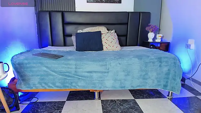 Jotastevensxx online show from February 7, 11:45 am