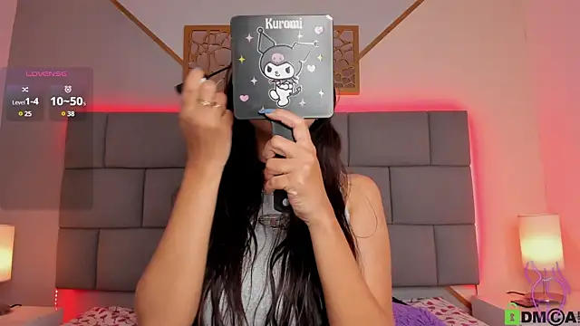 Snapshot of celeste_wayne chatting on February 12, 4:33 pm celeste wayne online show from February 12, 4:33 pm