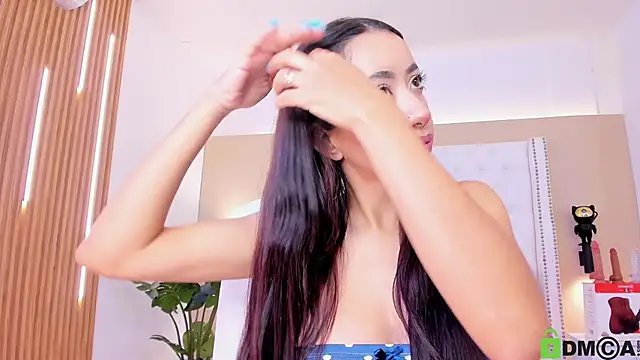 Snapshot of celeste_wayne chatting on September 20, 3:13 pm celeste wayne online show from September 20, 3:13 pm