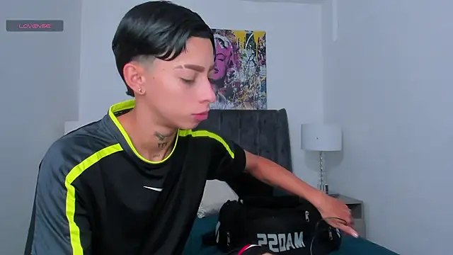 Snapshot of AmberAdams_ chatting on December 5, 1:28 pm AmberAdams online show from December 5, 1:28 pm