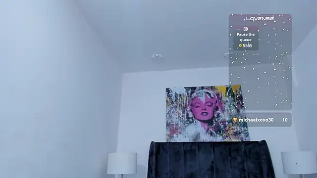 Snapshot of AmberAdams_ chatting on December 5, 4:34 pm AmberAdams online show from December 5, 4:34 pm