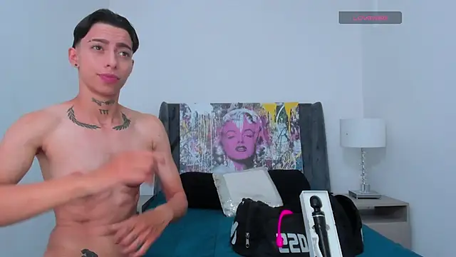 Snapshot of AmberAdams_ chatting on December 12, 10:09 pm AmberAdams online show from December 12, 10:09 pm