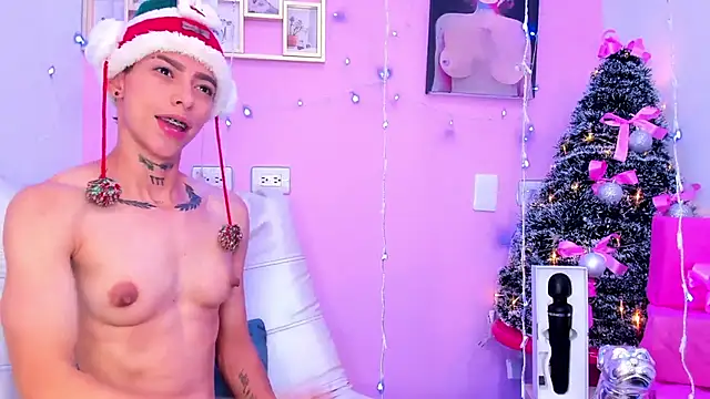 Snapshot of AmberAdams_ chatting on December 25, 8:17 pm AmberAdams online show from December 25, 8:17 pm