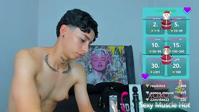 Snapshot of AmberAdams_ chatting on December 31, 4:04 pm AmberAdams online show from December 31, 4:04 pm