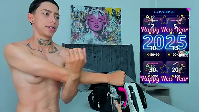 Snapshot of AmberAdams_ chatting on January 7, 1:24 pm AmberAdams online show from January 7, 1:24 pm