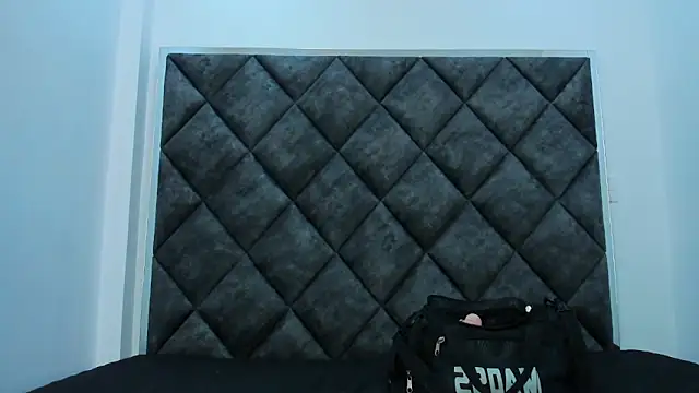 Snapshot of AmberAdams_ chatting on January 13, 1:28 pm AmberAdams online show from January 13, 1:28 pm