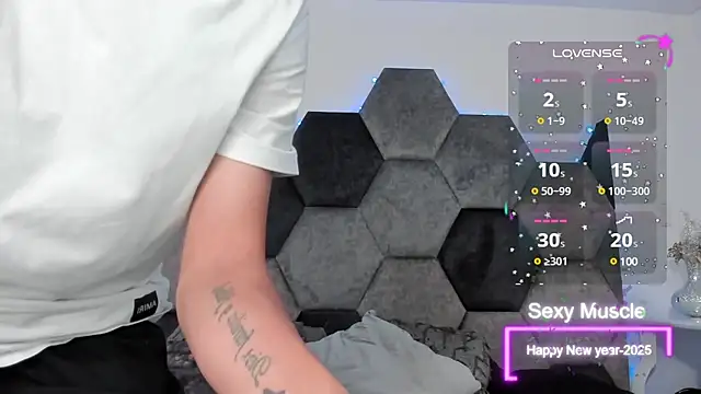 Snapshot of AmberAdams_ chatting on February 15, 2:22 pm AmberAdams online show from February 15, 2:22 pm