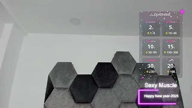 Snapshot of AmberAdams_ chatting on February 15, 5:28 pm AmberAdams online show from February 15, 5:28 pm