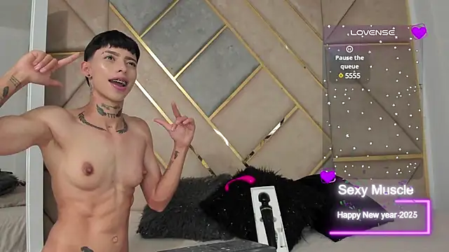 Snapshot of AmberAdams_ chatting on February 18, 9:42 pm AmberAdams online show from February 18, 9:42 pm