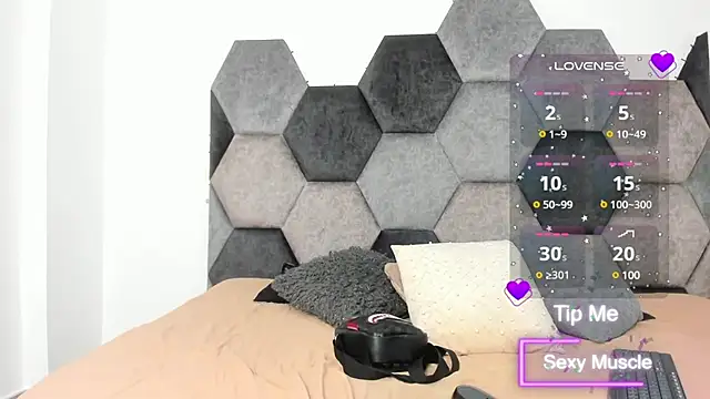 Snapshot of AmberAdams_ chatting on February 27, 1:17 pm AmberAdams online show from February 27, 1:17 pm