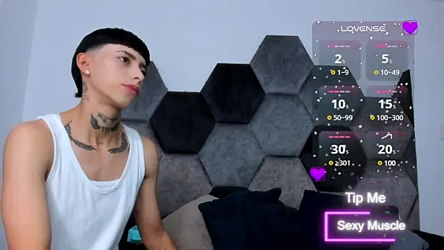 Snapshot of AmberAdams_ chatting on March 8, 2:08 pm AmberAdams online show from March 8, 2:08 pm